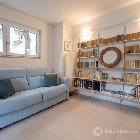 Jolie Maison * 佩萨罗